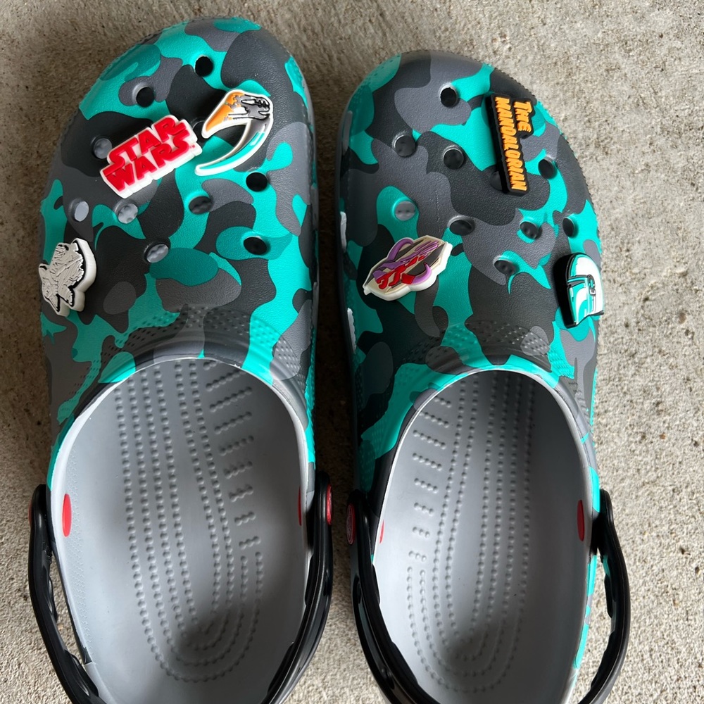 Disney Parks x Croc Mandalorian Star Wars mens size 9